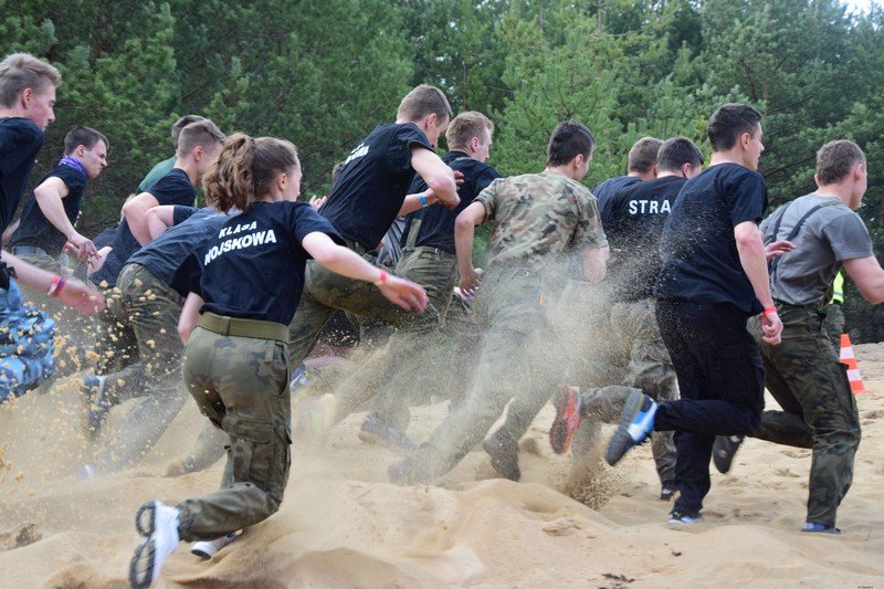 Piąta edycja Ogólnopolskiego Turnieju Klas Mundurowych zorganizowana przez CBiESM WSB 2