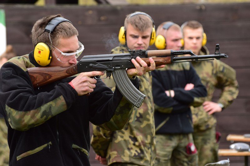 Piąta edycja Ogólnopolskiego Turnieju Klas Mundurowych zorganizowana przez CBiESM WSB 4